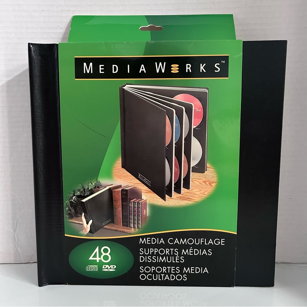Fellowes 48 CDs/DVDs media storage binder